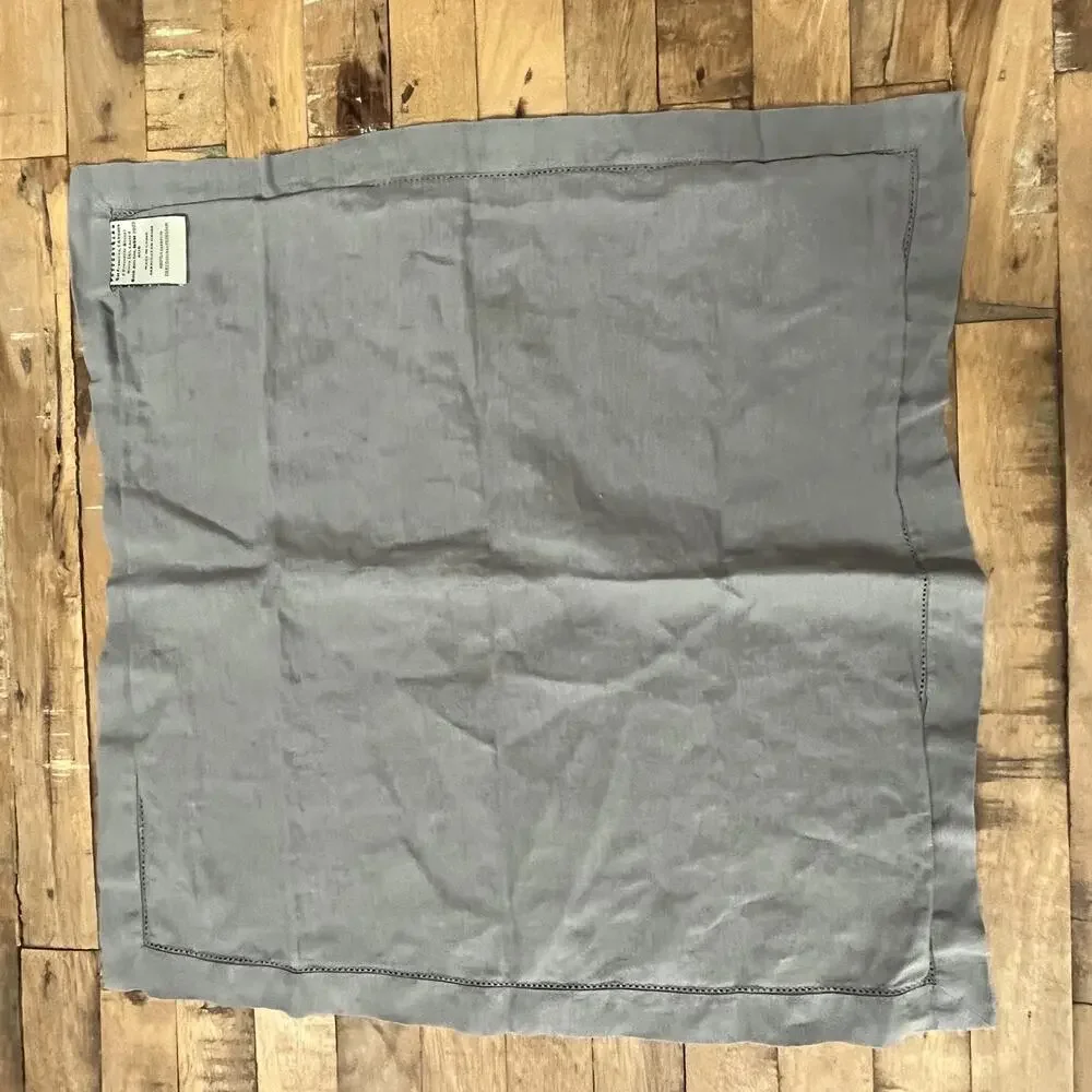 Pottery Barn 100% Linen Hemstitch Napkin Set of 2 Gray 20 in x 20 in